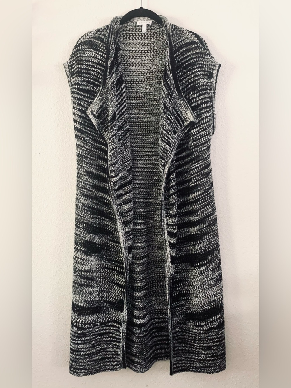 Leith Women’s Black & Gray Open Front Knit Sleeveless Long Sweater Vest Size S
